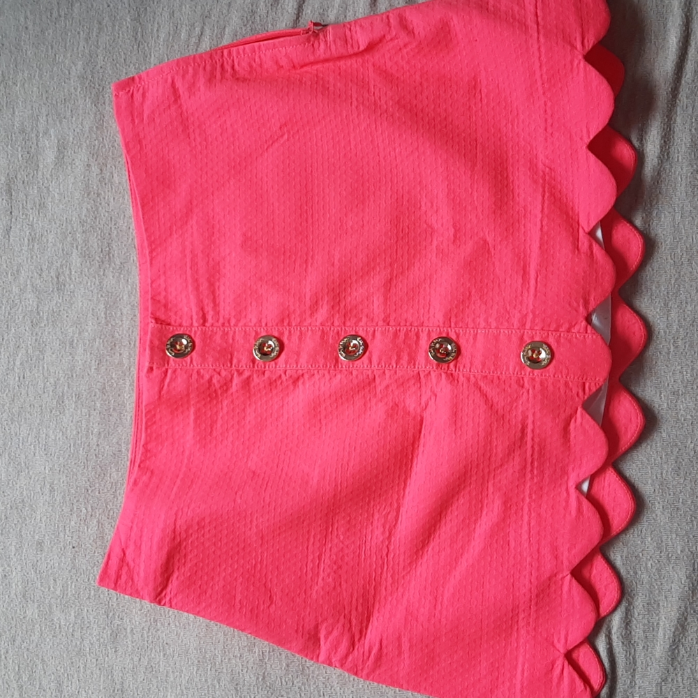 Lilly Pulitzer hot pink scallop edge skort
